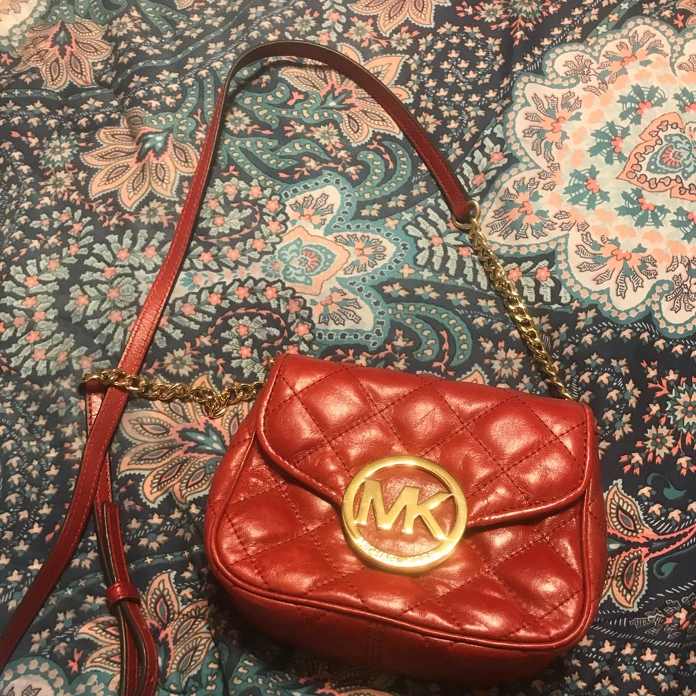 Authentic MK crossbody purse!